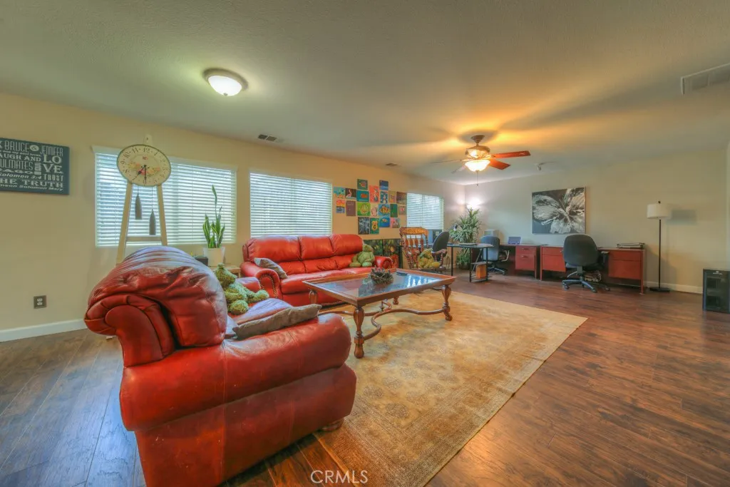 28688 Lavatera Avenue, Murrieta, California 92563 home-pic-31